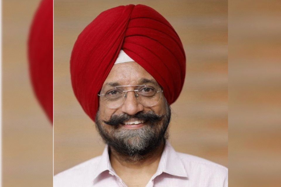 prof karamjeet